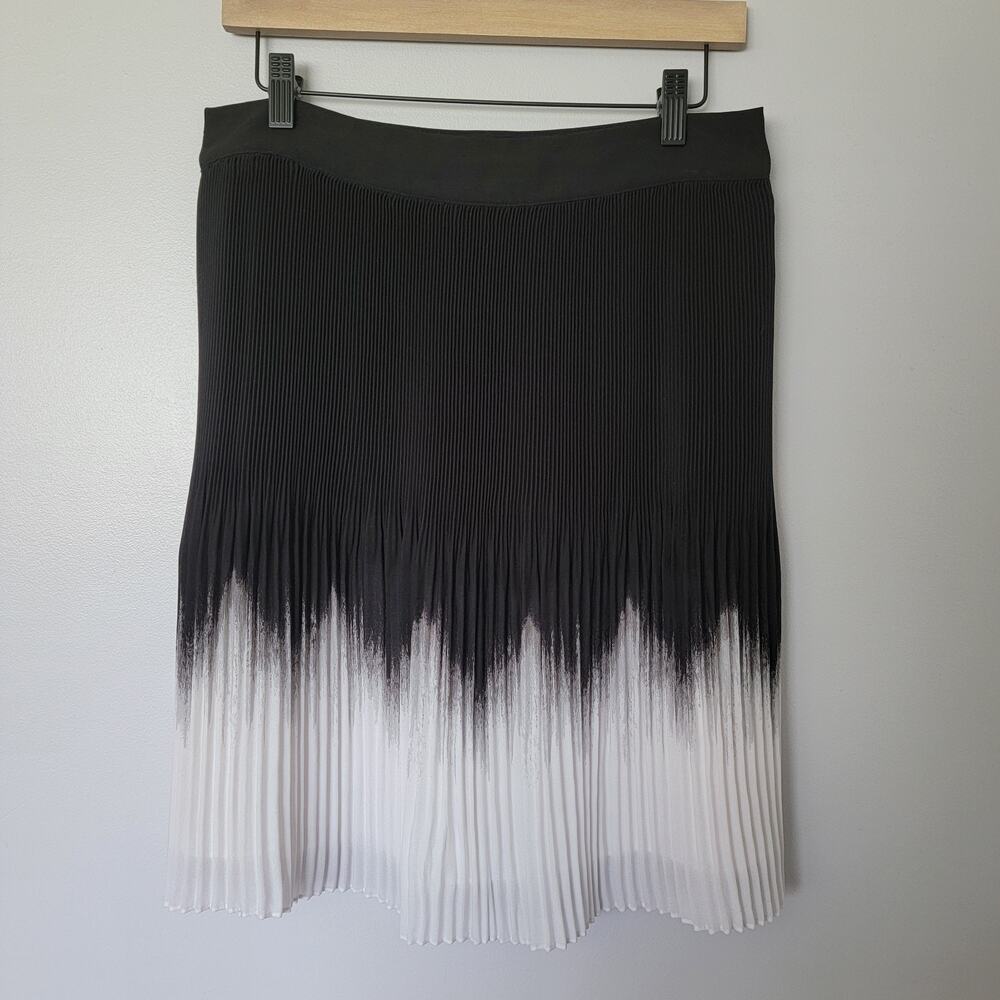 Pleated Ombre Black White Mini Skirt Sz 10 Whimsigoth Fairy Witchy Office Career